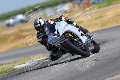 media/Apr-24-2023-Fastrack Riders (Mon) [[2ca7ef103c]]/Level 3/Session 1 (Sweeper)/